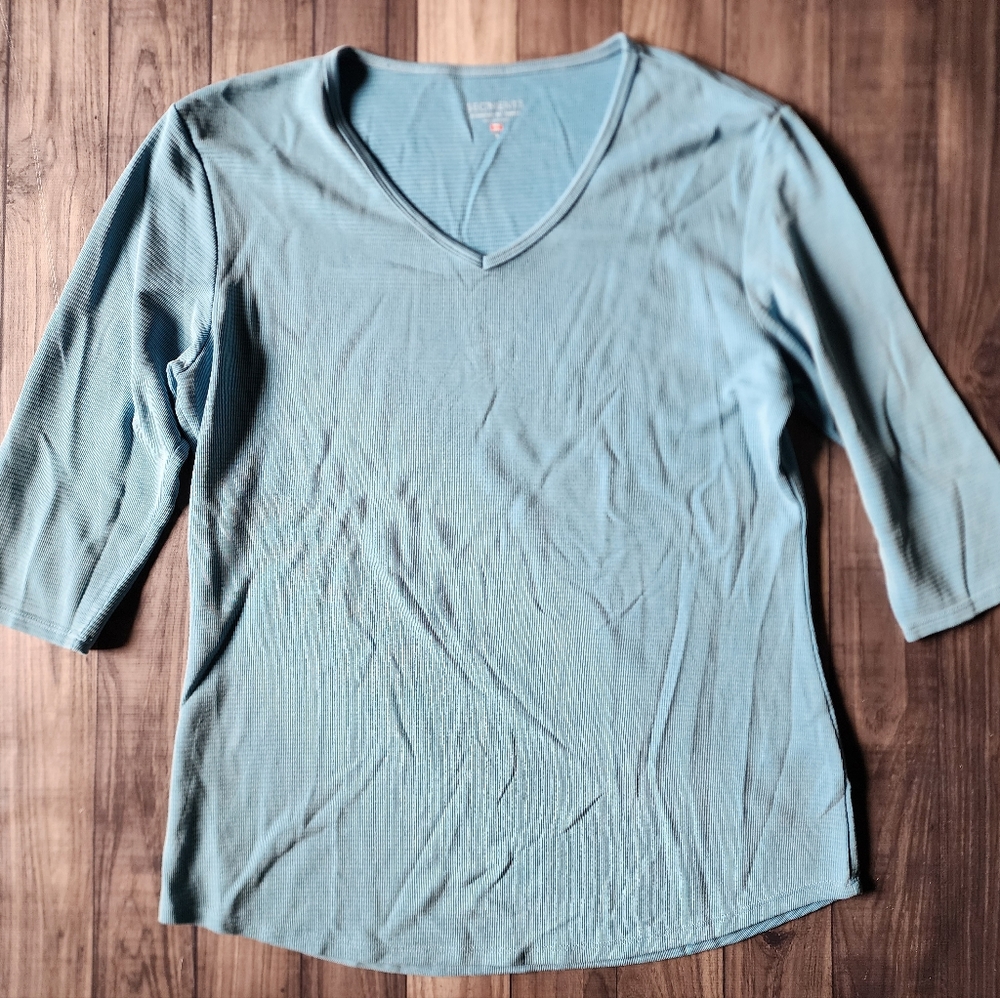 Segments blue 3/4 sleeve top